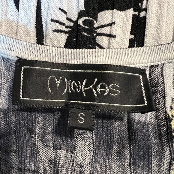 37- Minkas top "Cats in Dresses"  super cute. Size small - Picture 3 of 3
